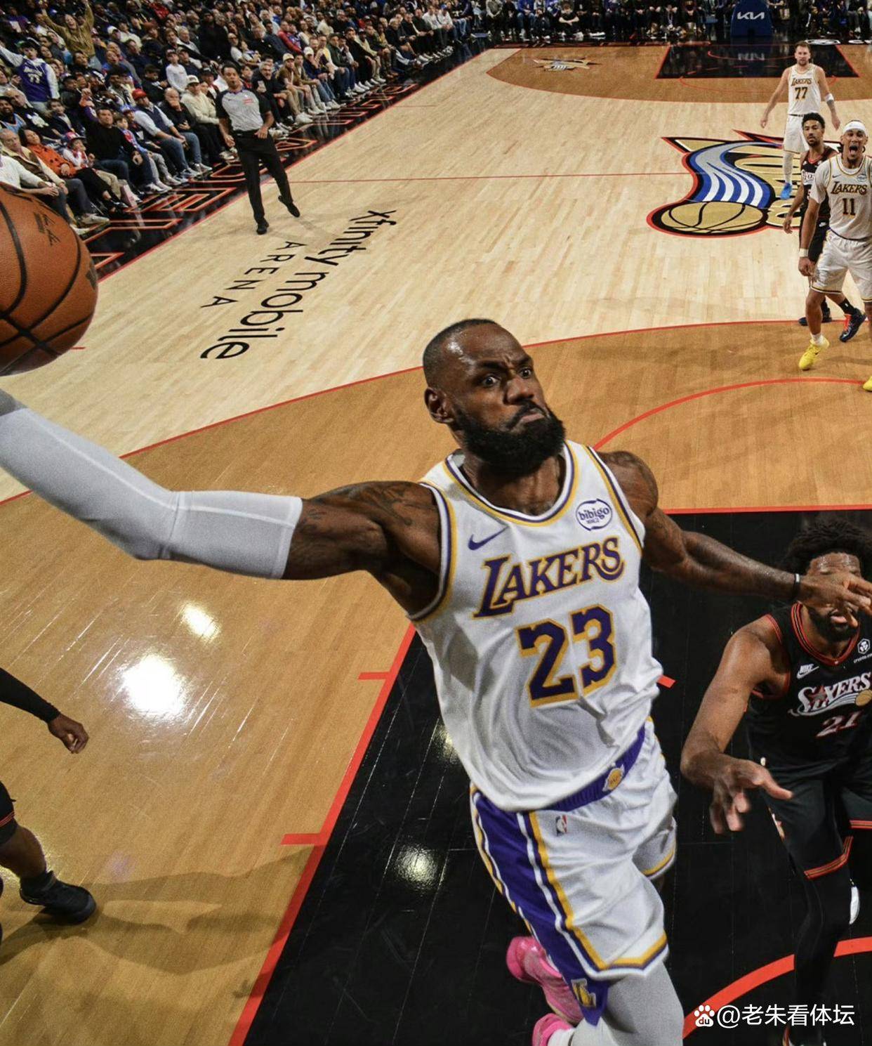 詹姆斯连续五场比赛得分超过败北，公牛挑战极限！的简单介绍